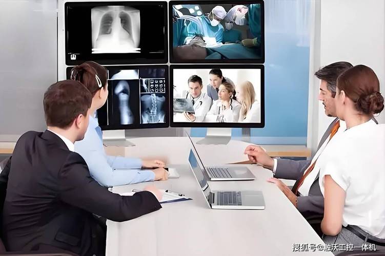 触控一体机:远程医疗协同化的智能中枢